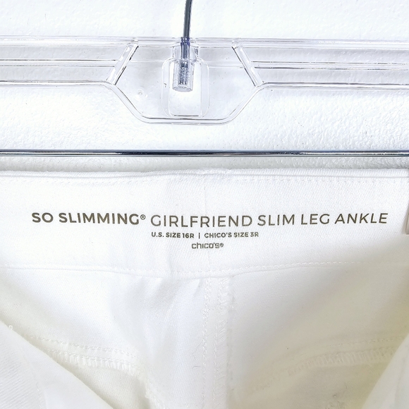 Chico's #570258018 So Slimming White Girlfriend Ankle Jeans NWT - Picture 10 of 16